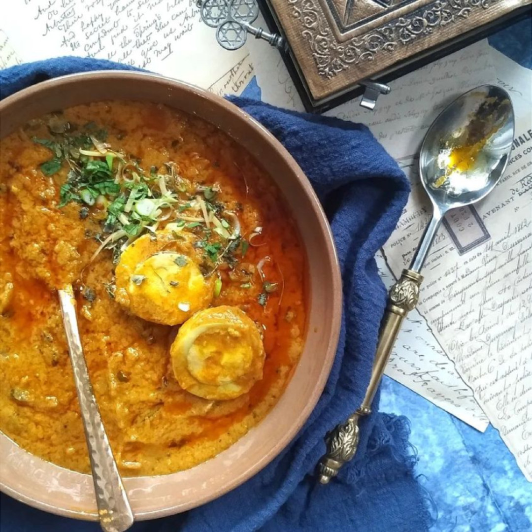 "Egg curry" - kari s vařeným vajíčkem